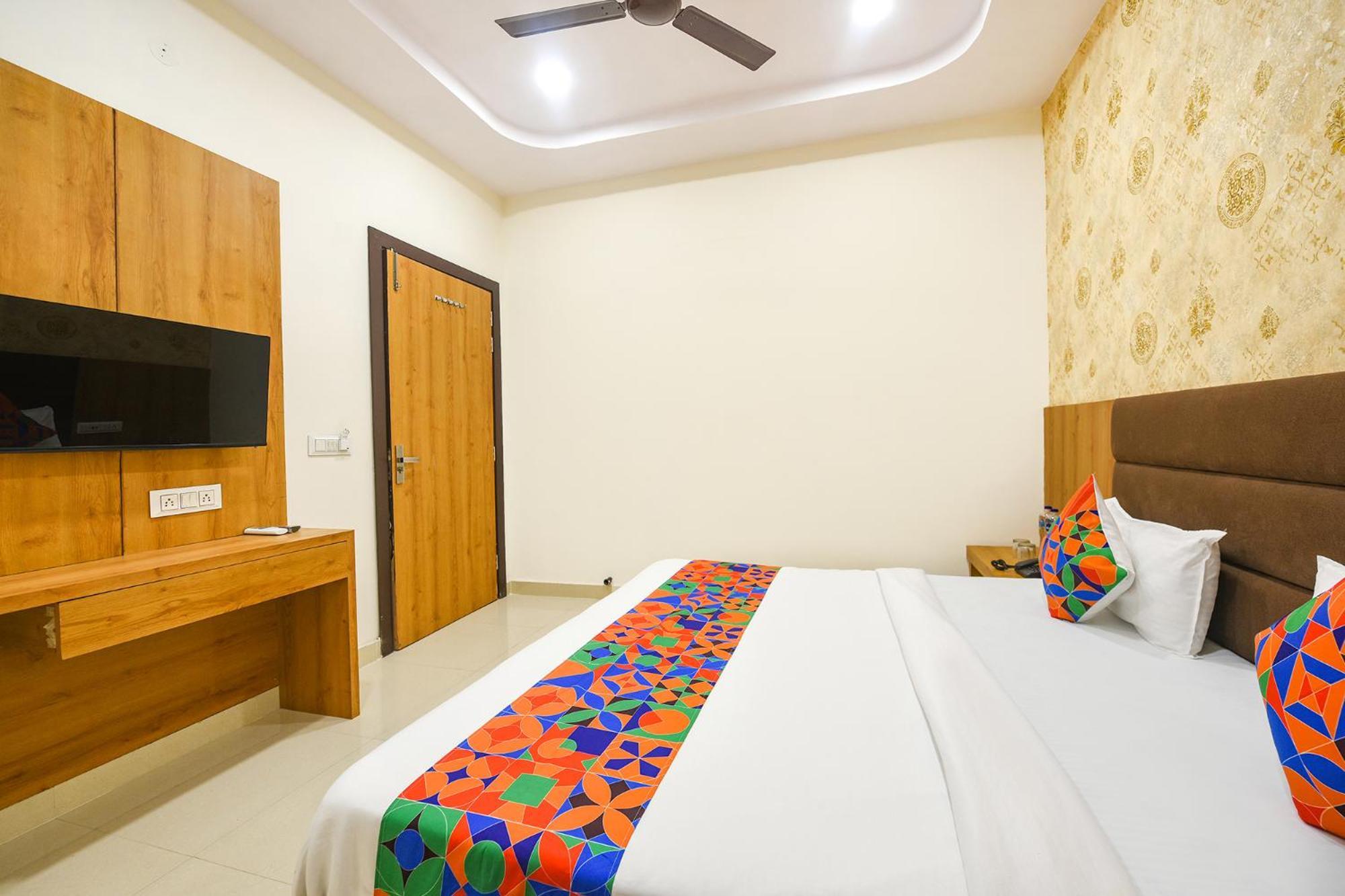 Fabhotel Golden Tree อัมริตสา ภายนอก รูปภาพ