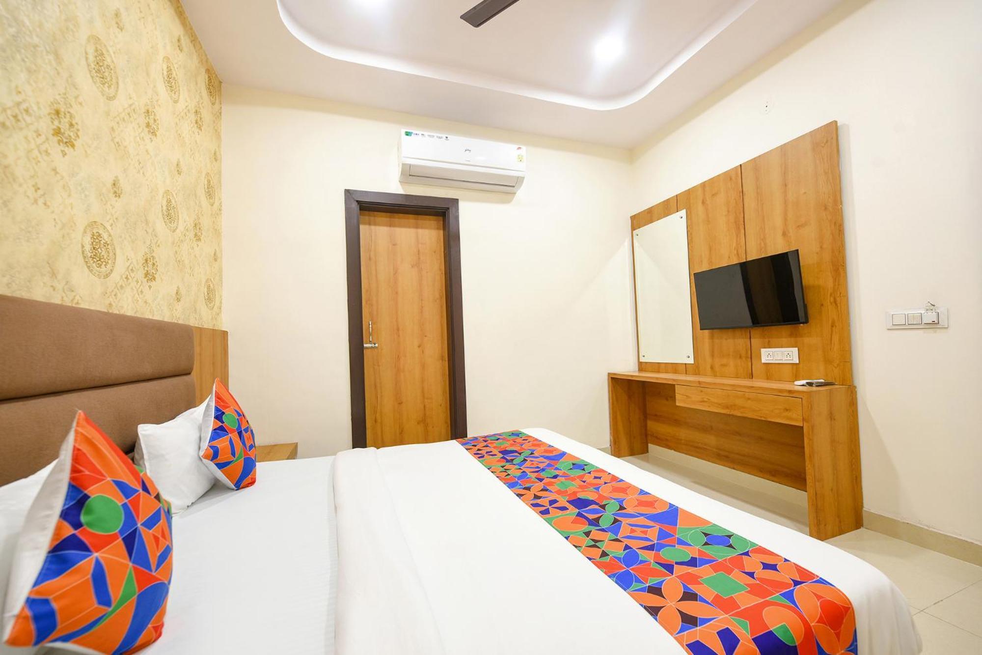Fabhotel Golden Tree อัมริตสา ภายนอก รูปภาพ