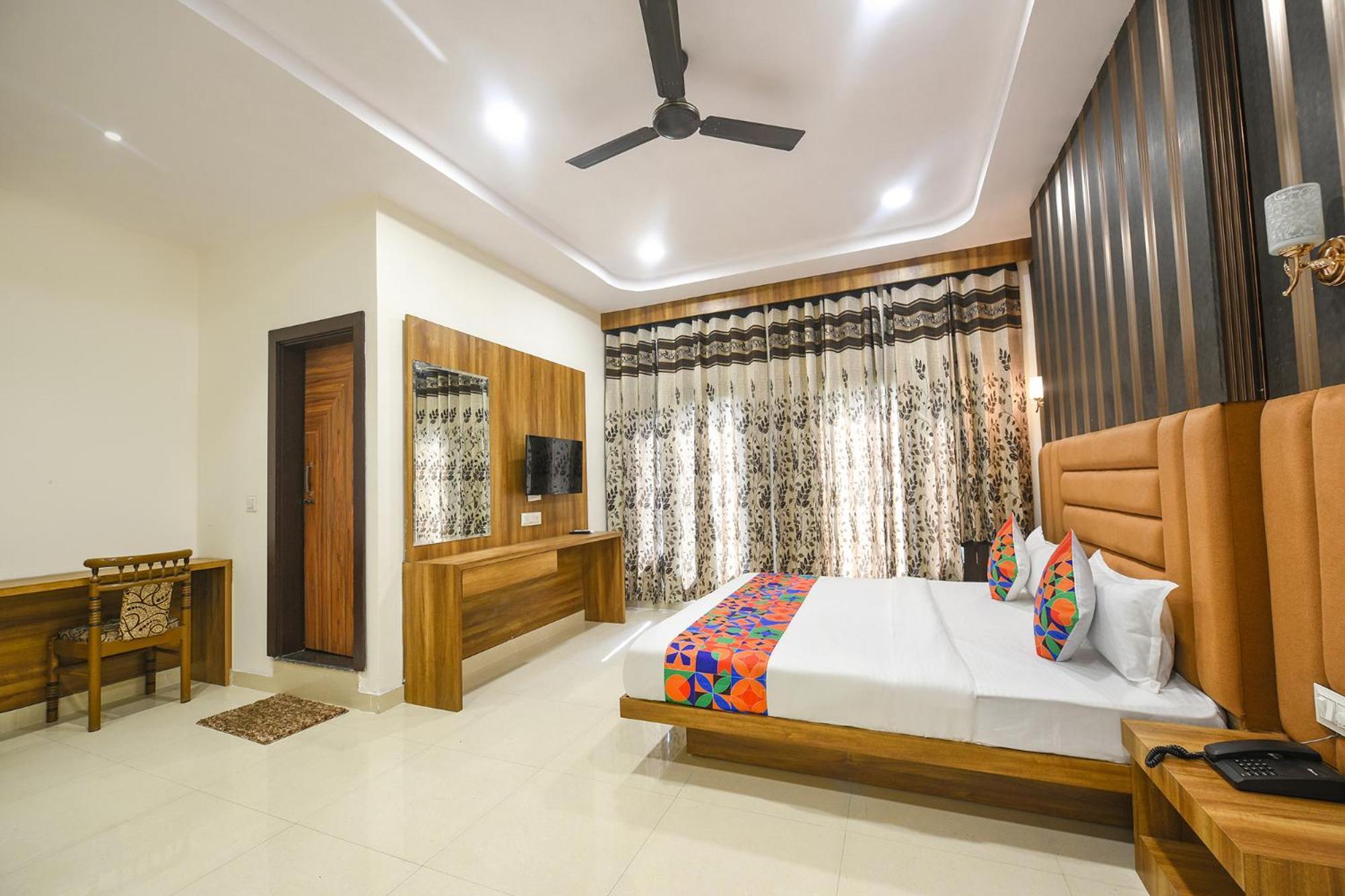 Fabhotel Golden Tree อัมริตสา ภายนอก รูปภาพ