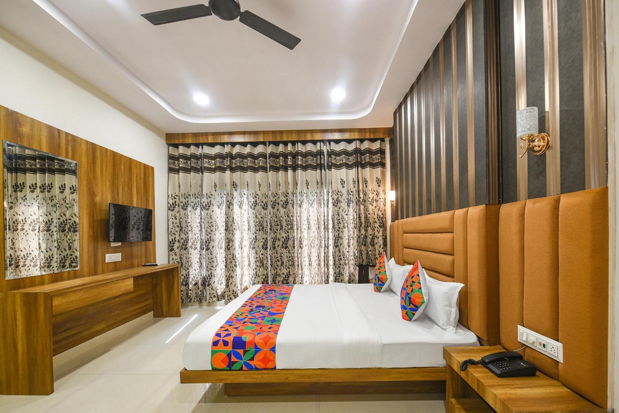 Fabhotel Golden Tree อัมริตสา ภายนอก รูปภาพ