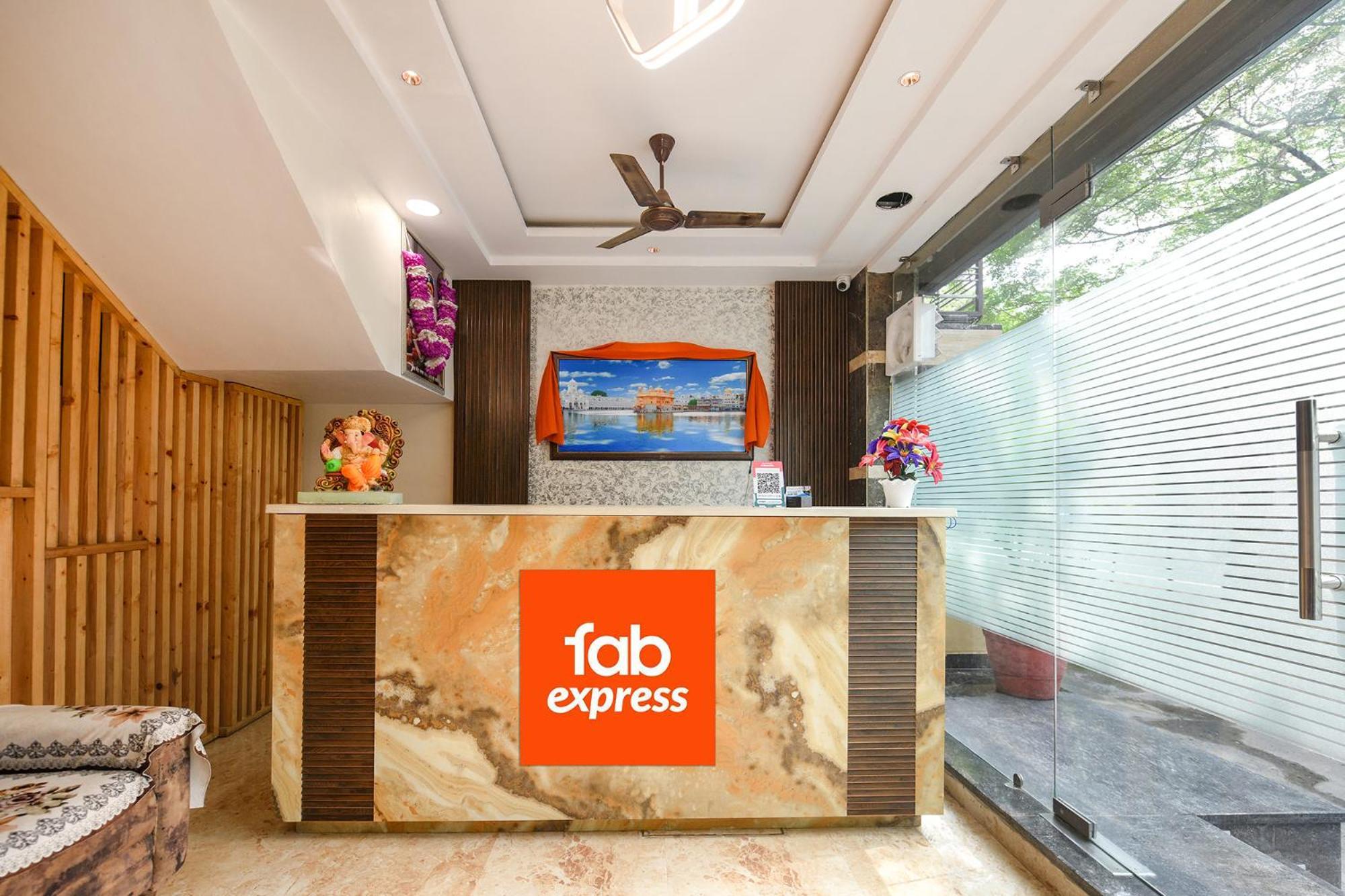 Fabhotel Golden Tree อัมริตสา ภายนอก รูปภาพ