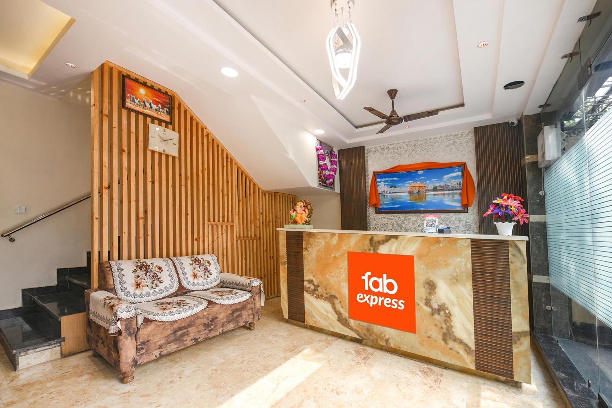 Fabhotel Golden Tree อัมริตสา ภายนอก รูปภาพ